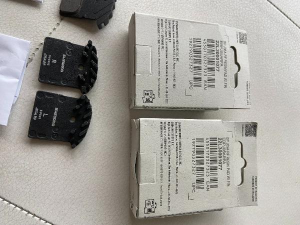 Tussen Particulieren - Shimano 2x BP-J05A-RF Disc Brake Pads 2/2