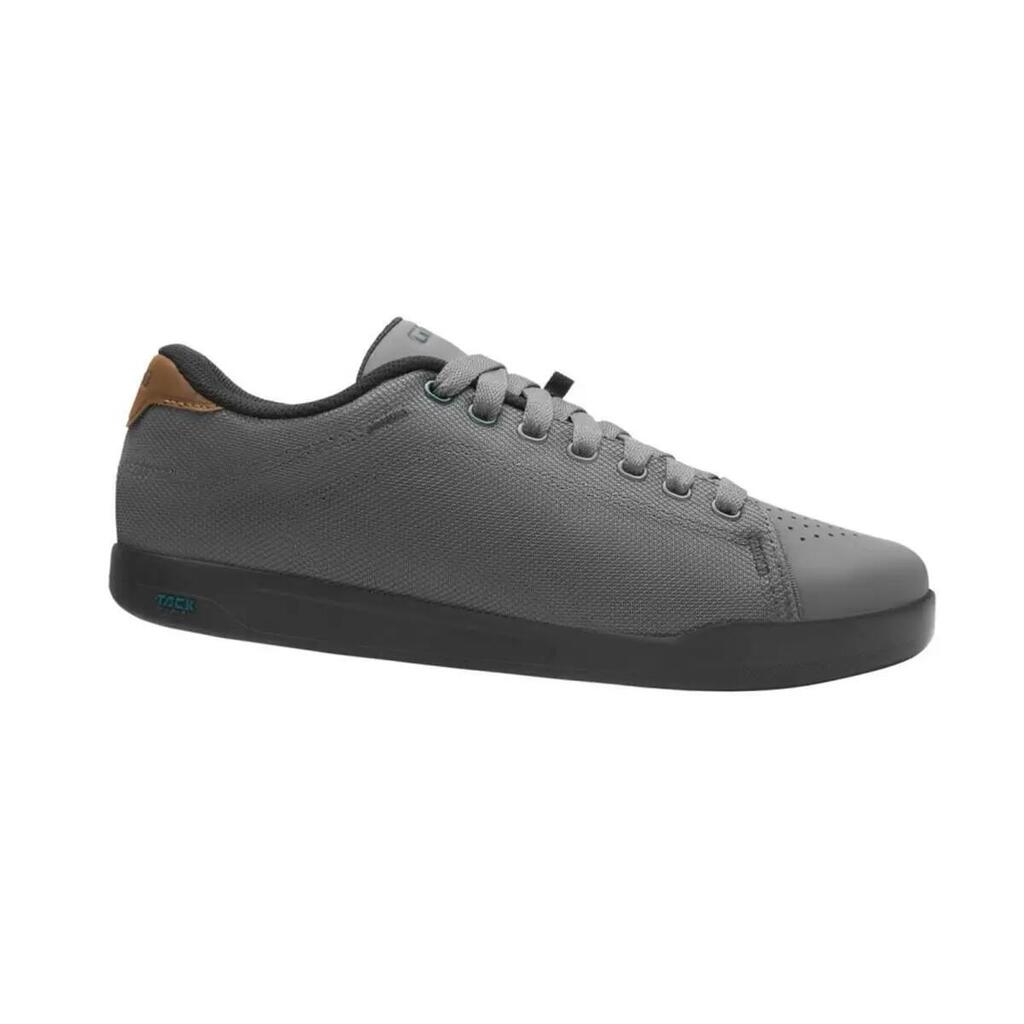 Shoes Giro Deed