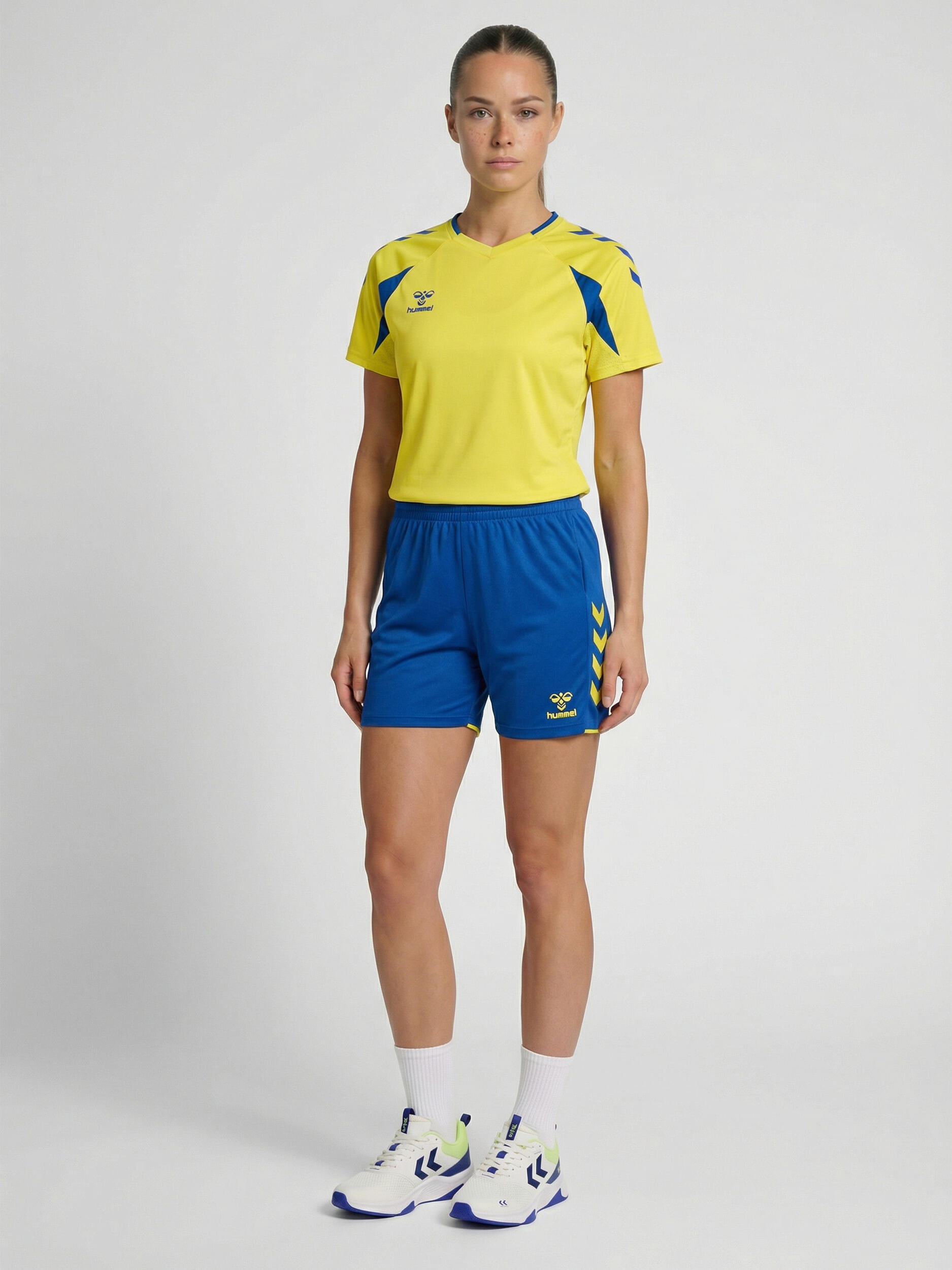Enfiler Short Hmlcore Femme 3/7