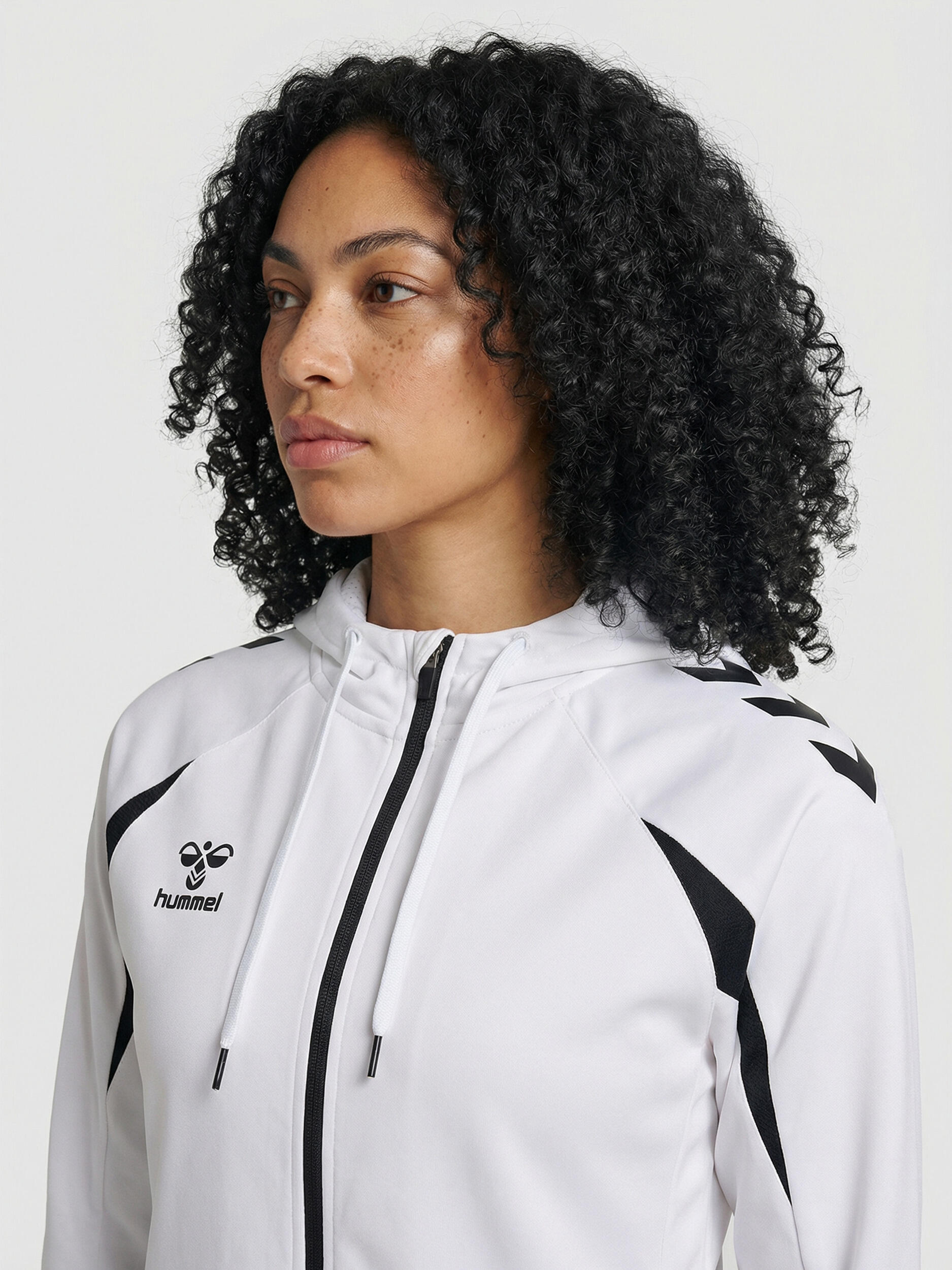 Giacca sportiva con cappuccio da donna Hummel Core 2.0 4/7