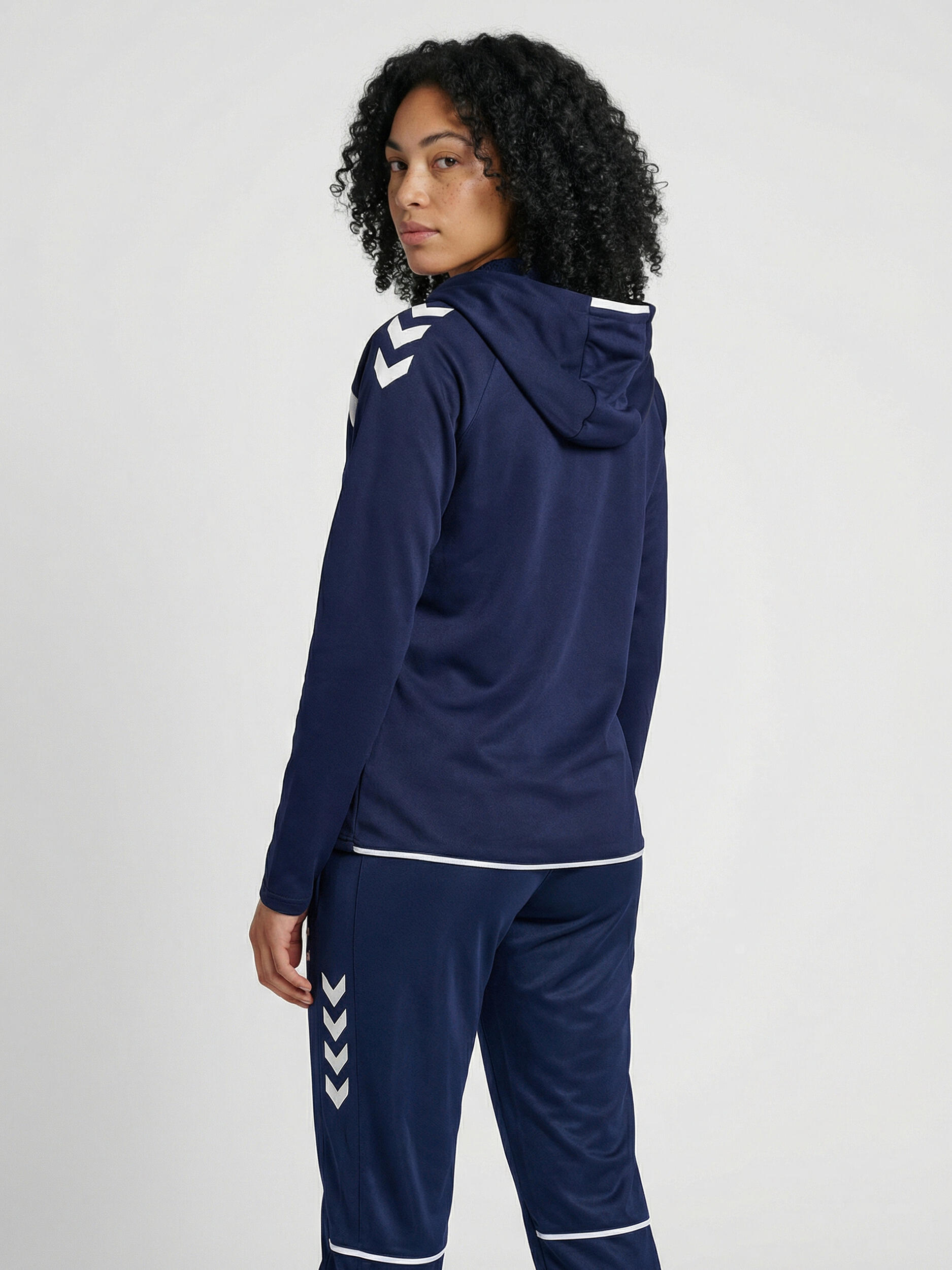Giacca sportiva con cappuccio da donna Hummel Core 2.0 2/7