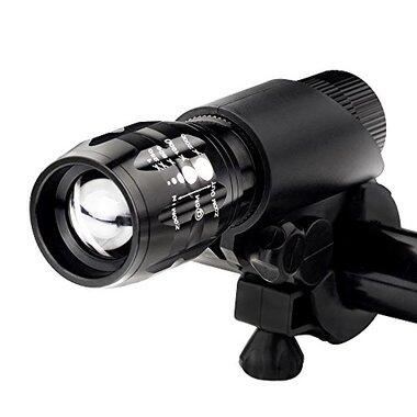 Far 240 lumeni, 3 moduri luminare, zoom in/out, aliaj aluminiu