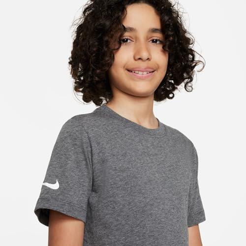 T-shirt junior nike grigio 5/6