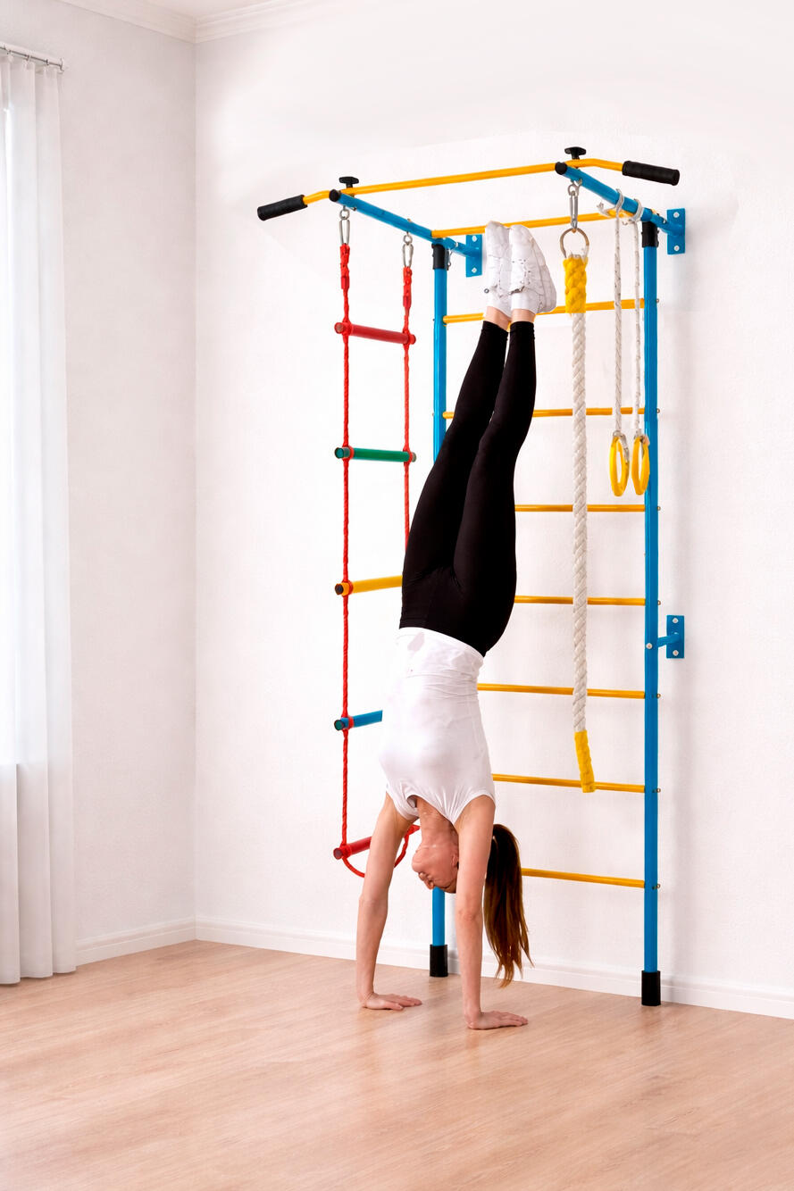Smart Sprossenwand für Kinder mit Klimmzugstange 4/7