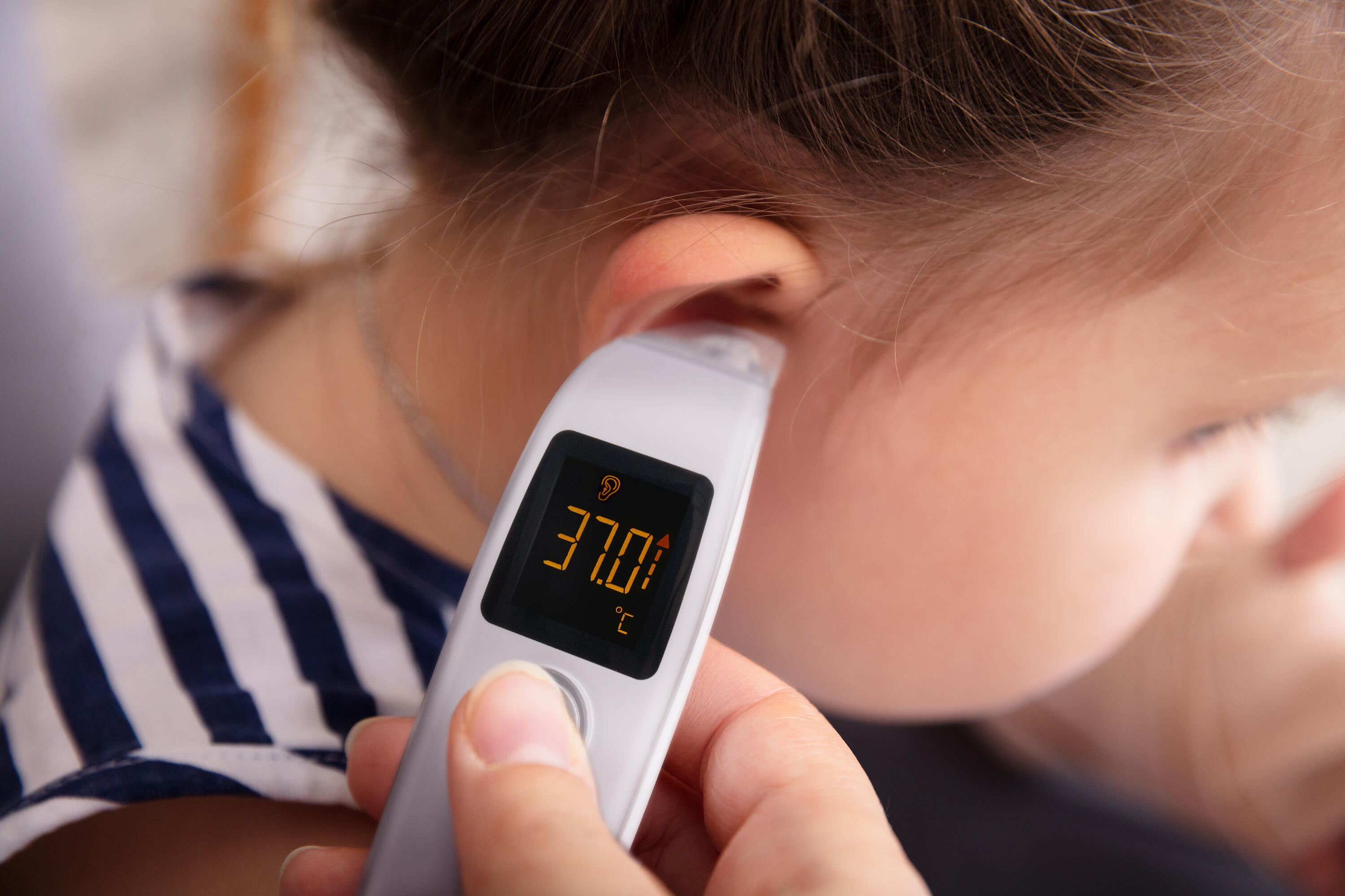 Thermomètre Auriculaire et Frontale, Interprétation Couleur et Alerte sonore 2/3