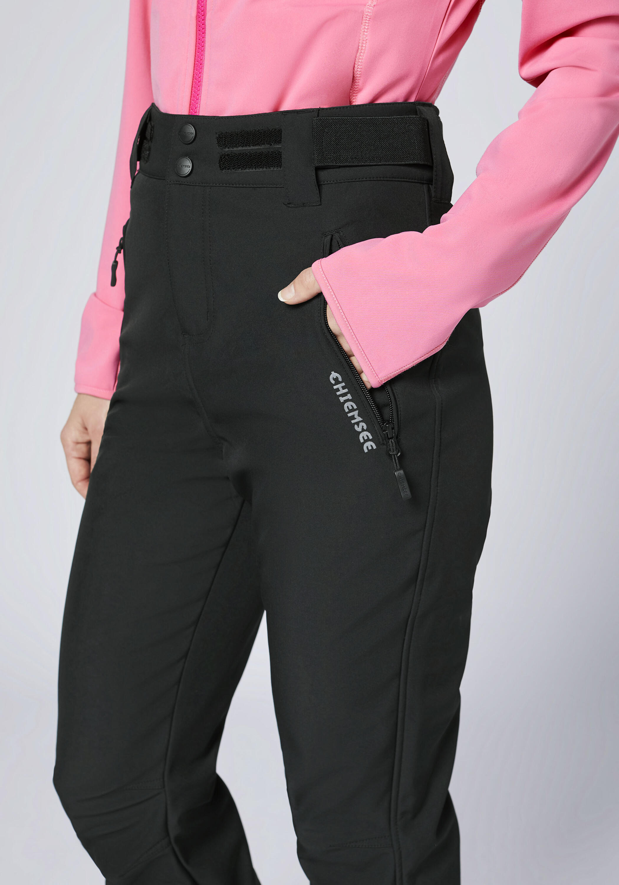 Skihose aus elastischem Softshell-Material 6/7