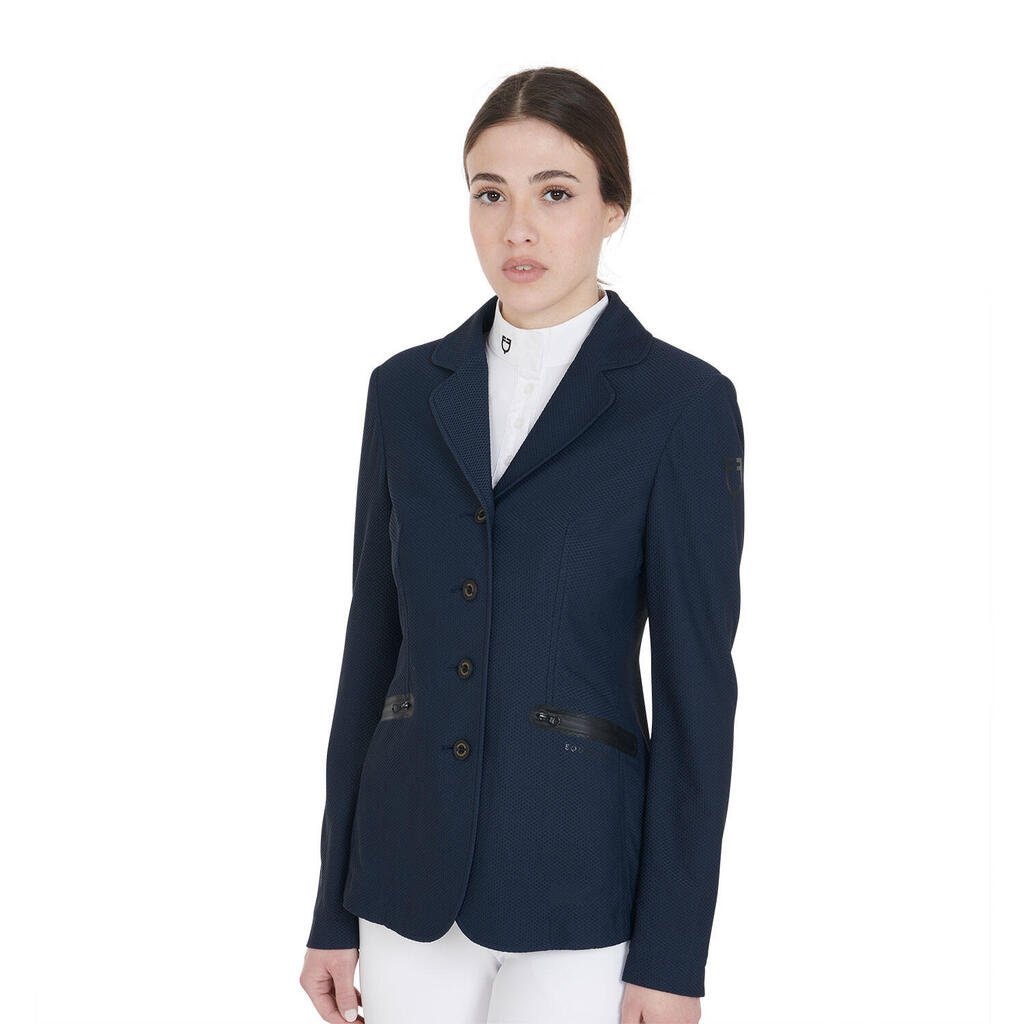 Women's perforated four-button show jacket