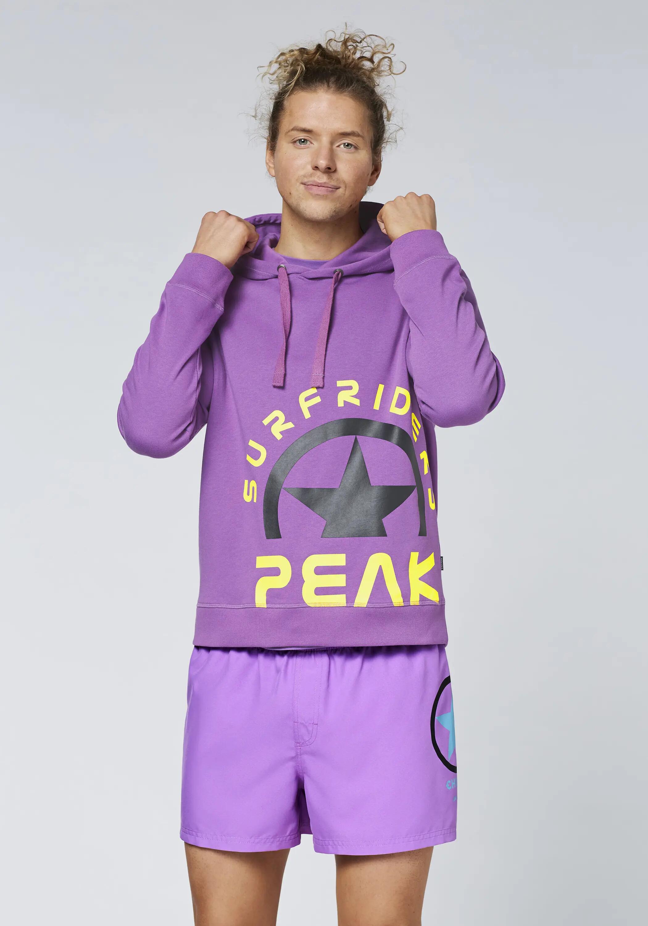 Kapuzenpullover im freshen Farbdesign mit Print 3/7