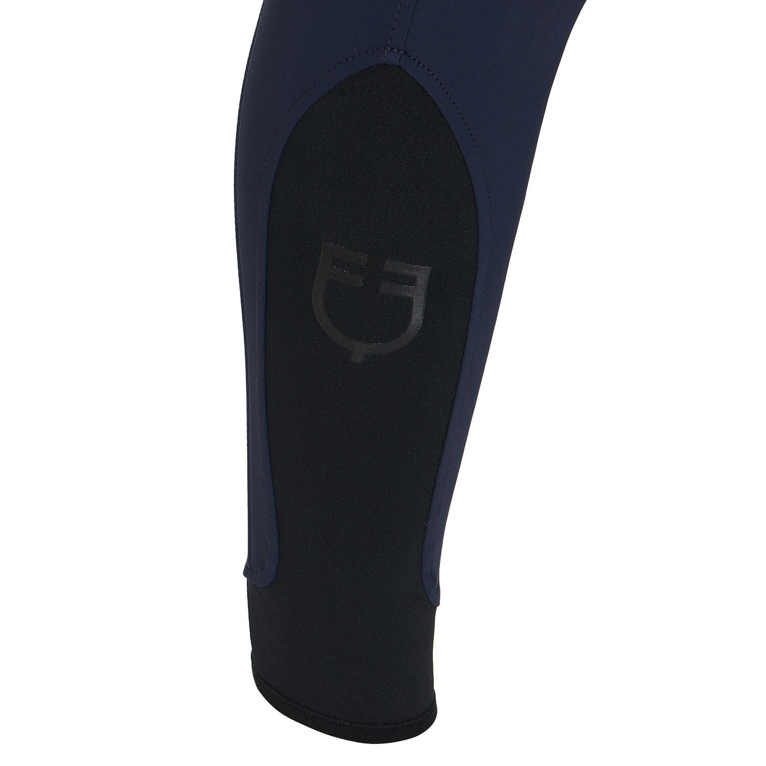 Pantalones hombre verano slim fit en tejido técnico bielástico 5/7