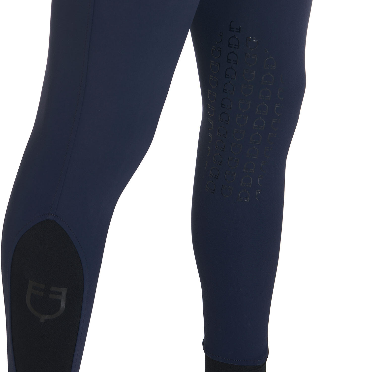 Pantalones hombre verano slim fit en tejido técnico bielástico 6/7