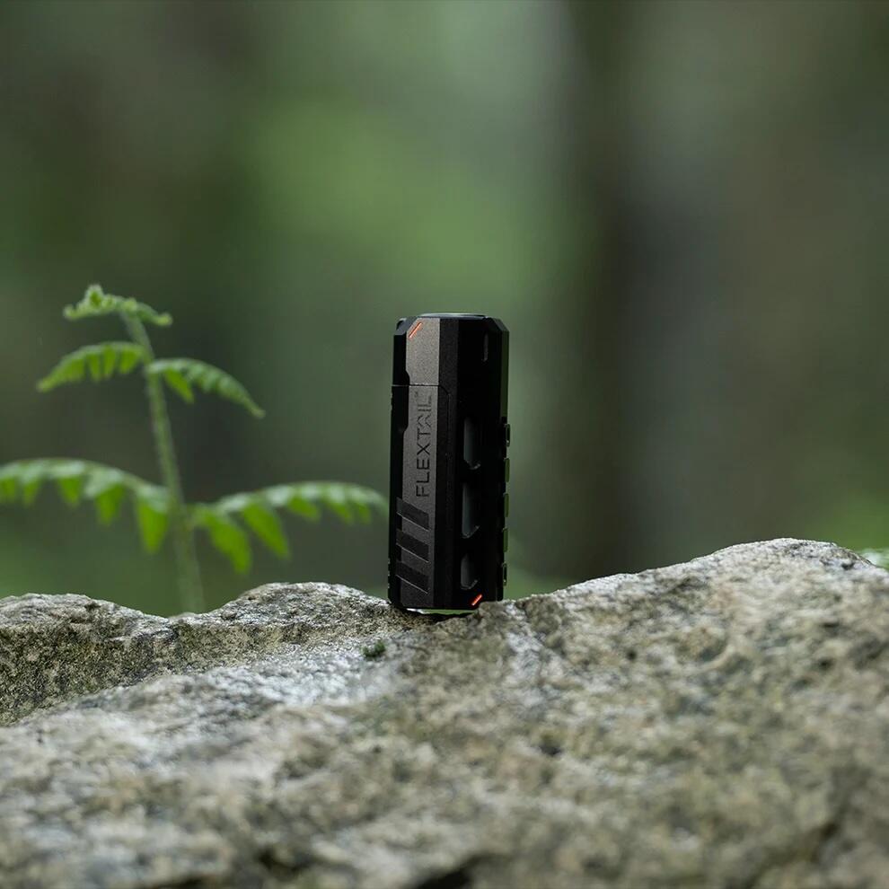 Torche - 1200 lumens - Autonomie de la batterie 200 heures - Noir 7/7