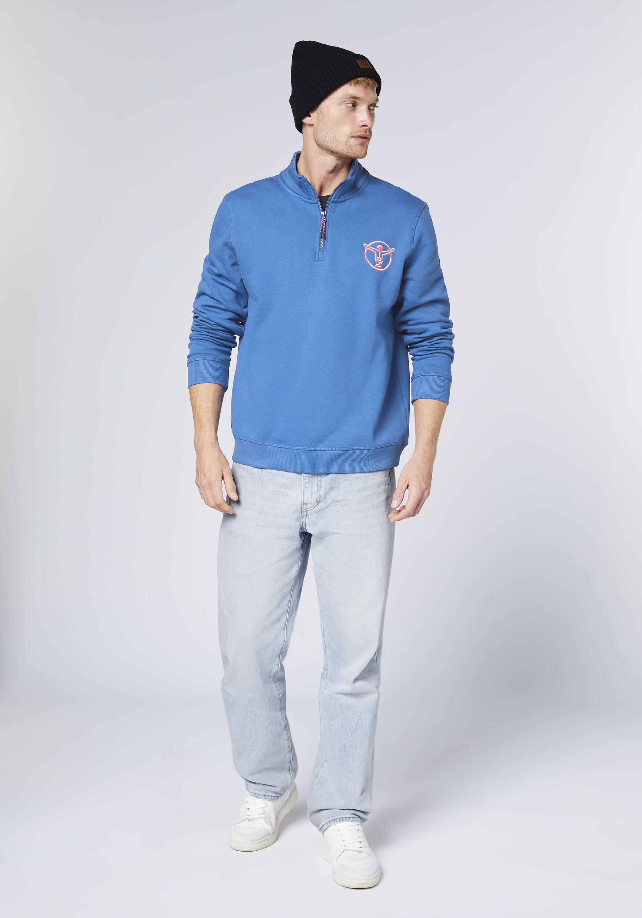 Sweatshirt mit gestickten Logo auf der Brust 5/7