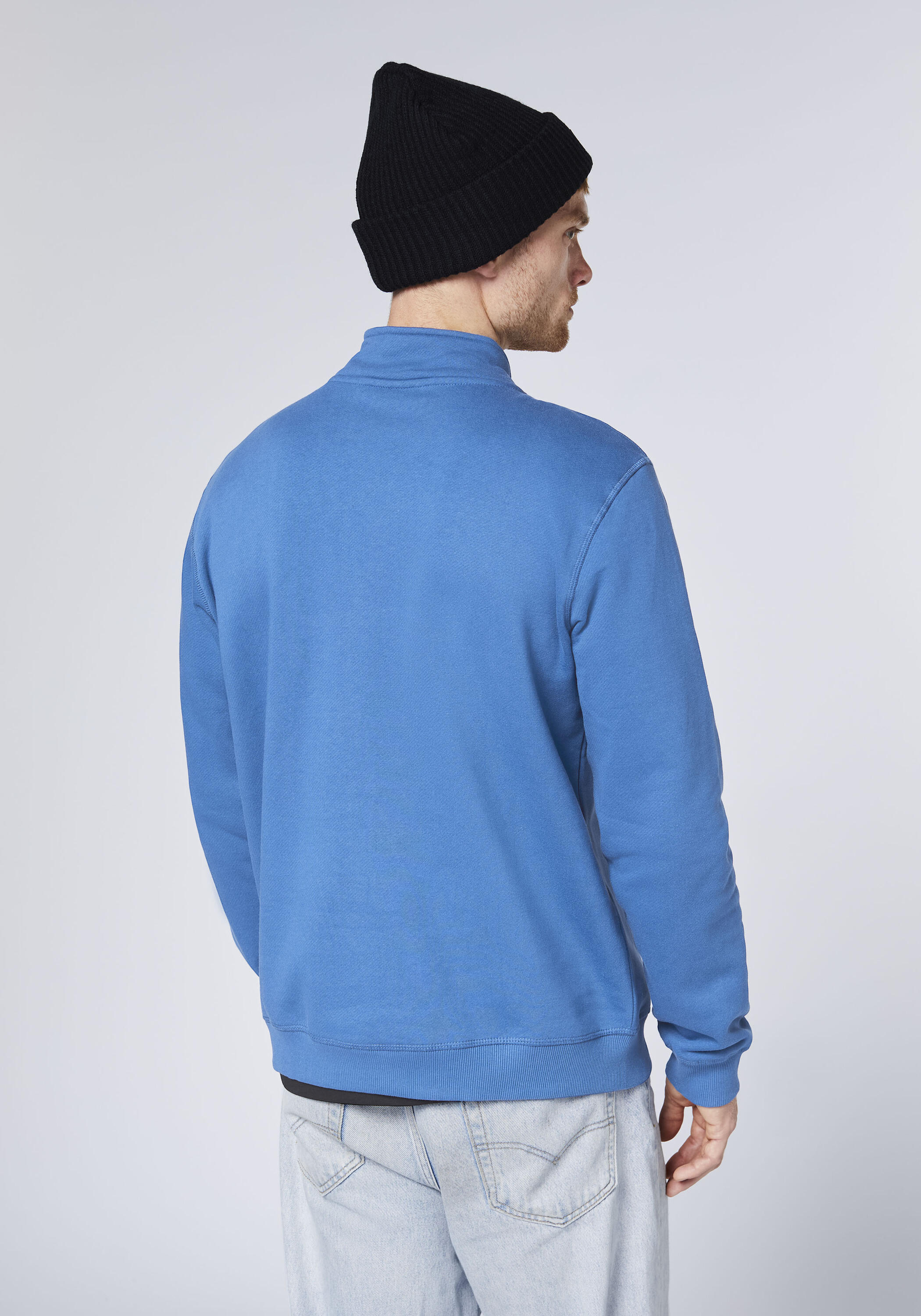 Sweatshirt mit gestickten Logo auf der Brust 4/7