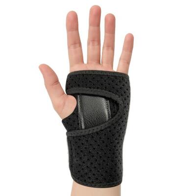 Polsbrace rechts verstevigd – stabiliserend – zwart