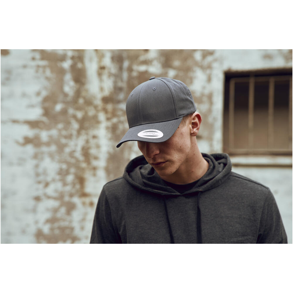 Curved Classic Snapback 3/7