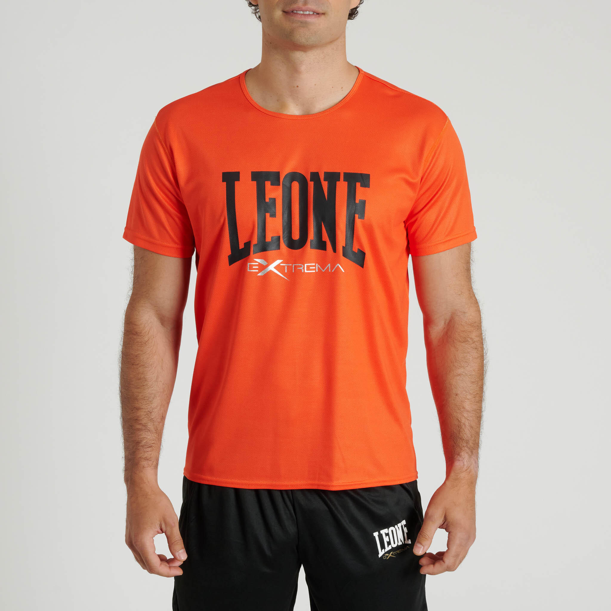 LEONE 1947 picture
