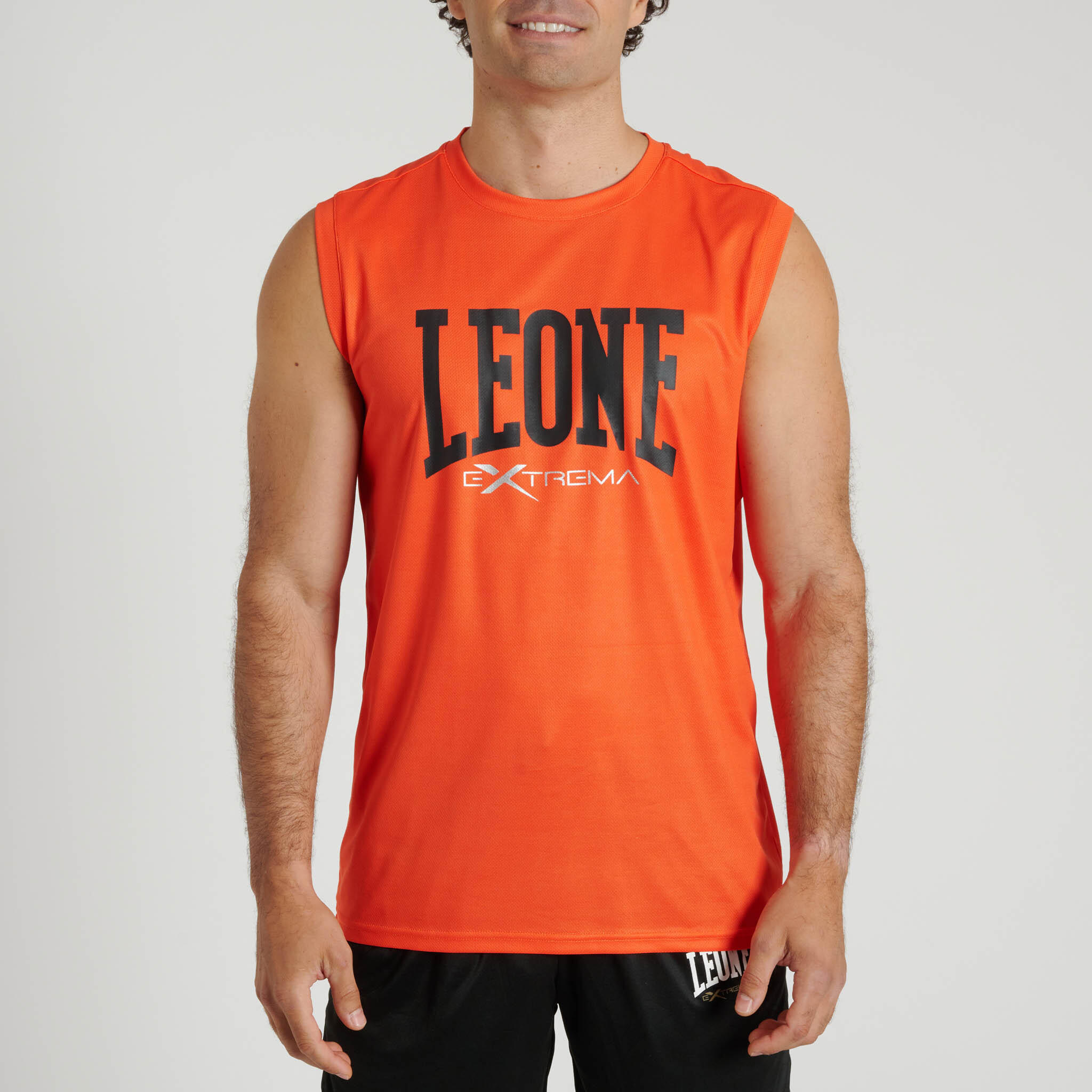 LEONE 1947 picture