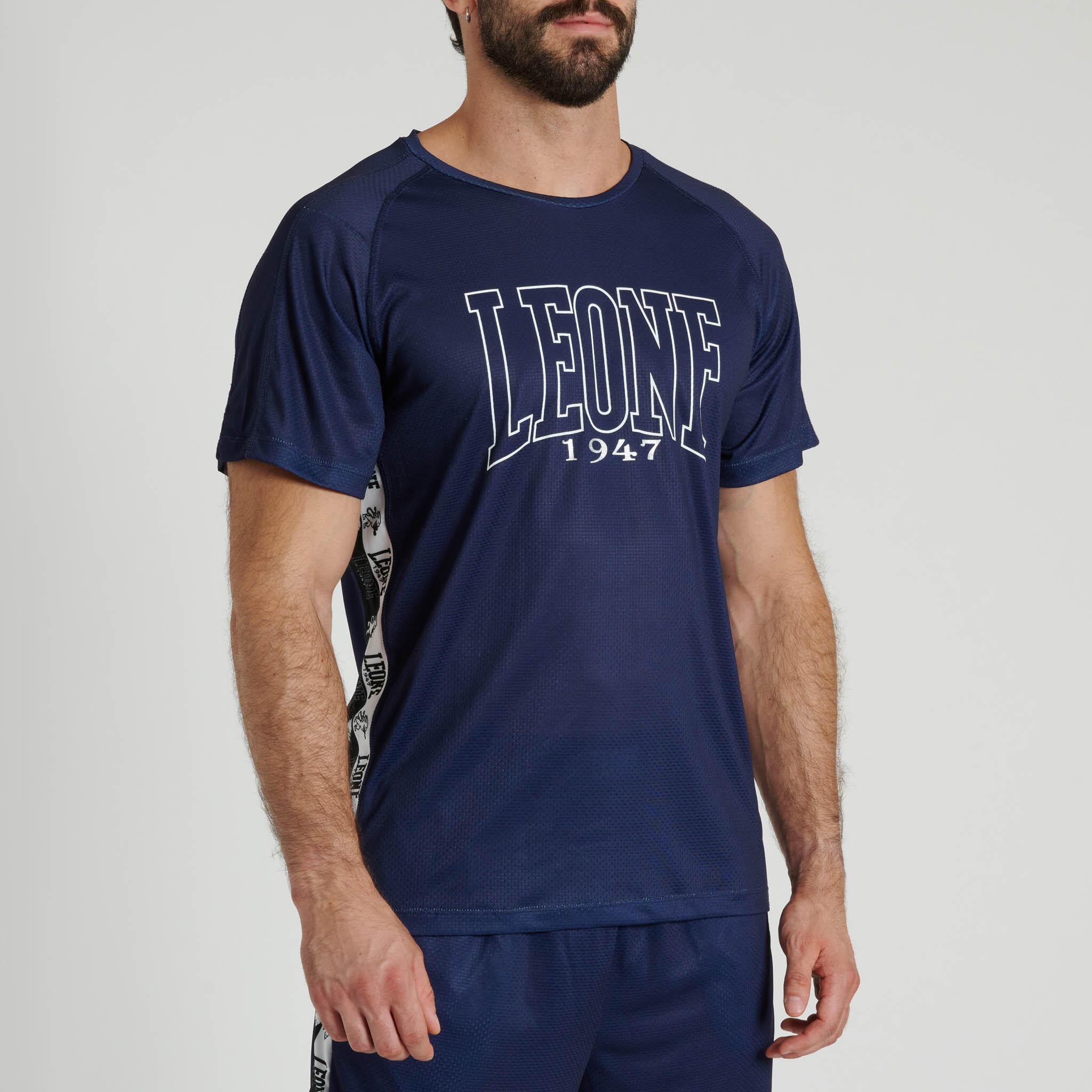 LEONE 1947 picture