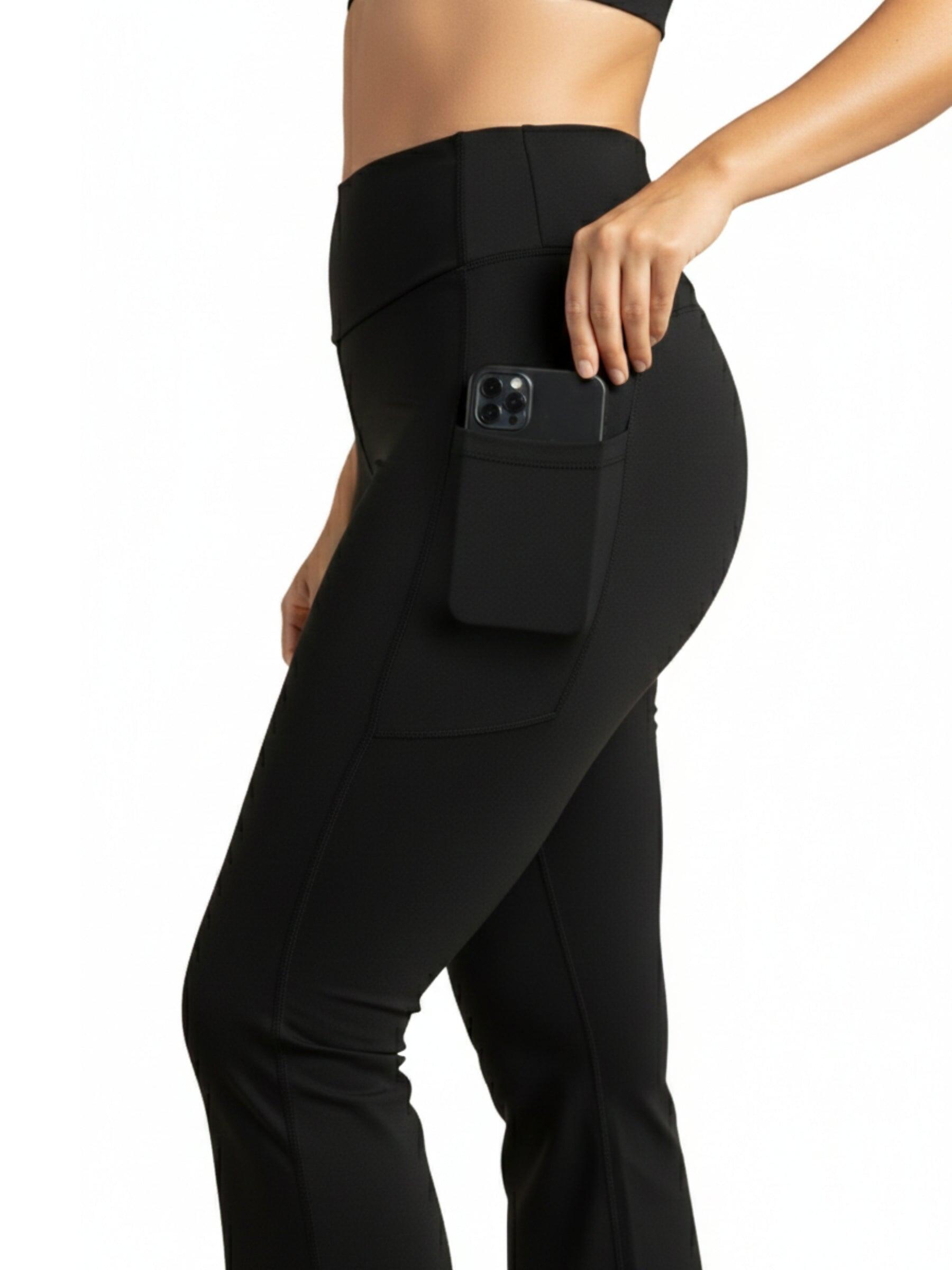 Luna Flare Pocket Leggings in Schwarz 3/4