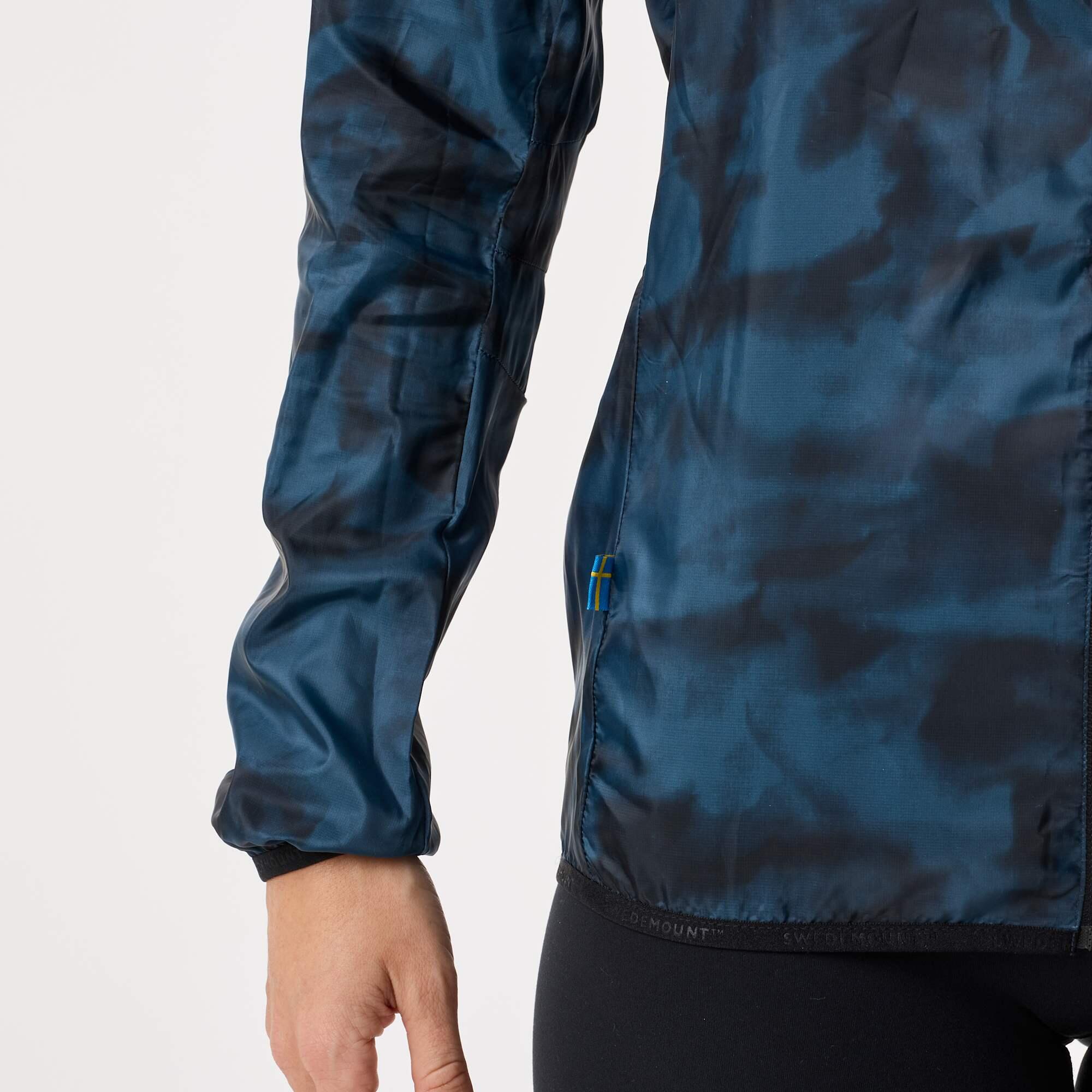Damen Trainings Windjacke atmungsaktiv schnelltrocknend Packable Wind Jacket W 7/8
