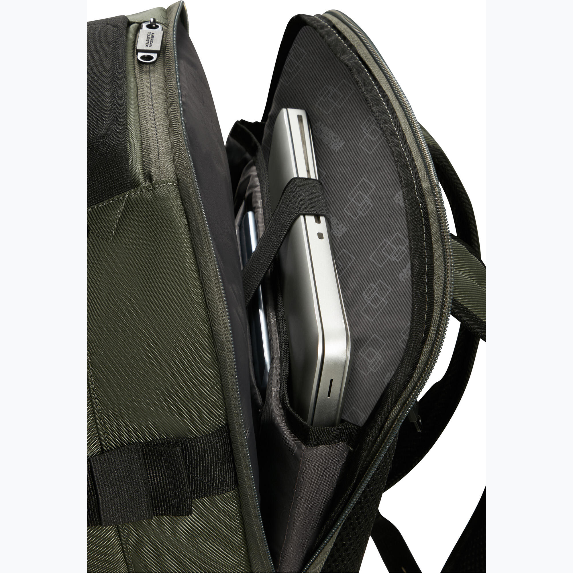 Mochila Urban Track para Portátil 15.6" 29L 6/7