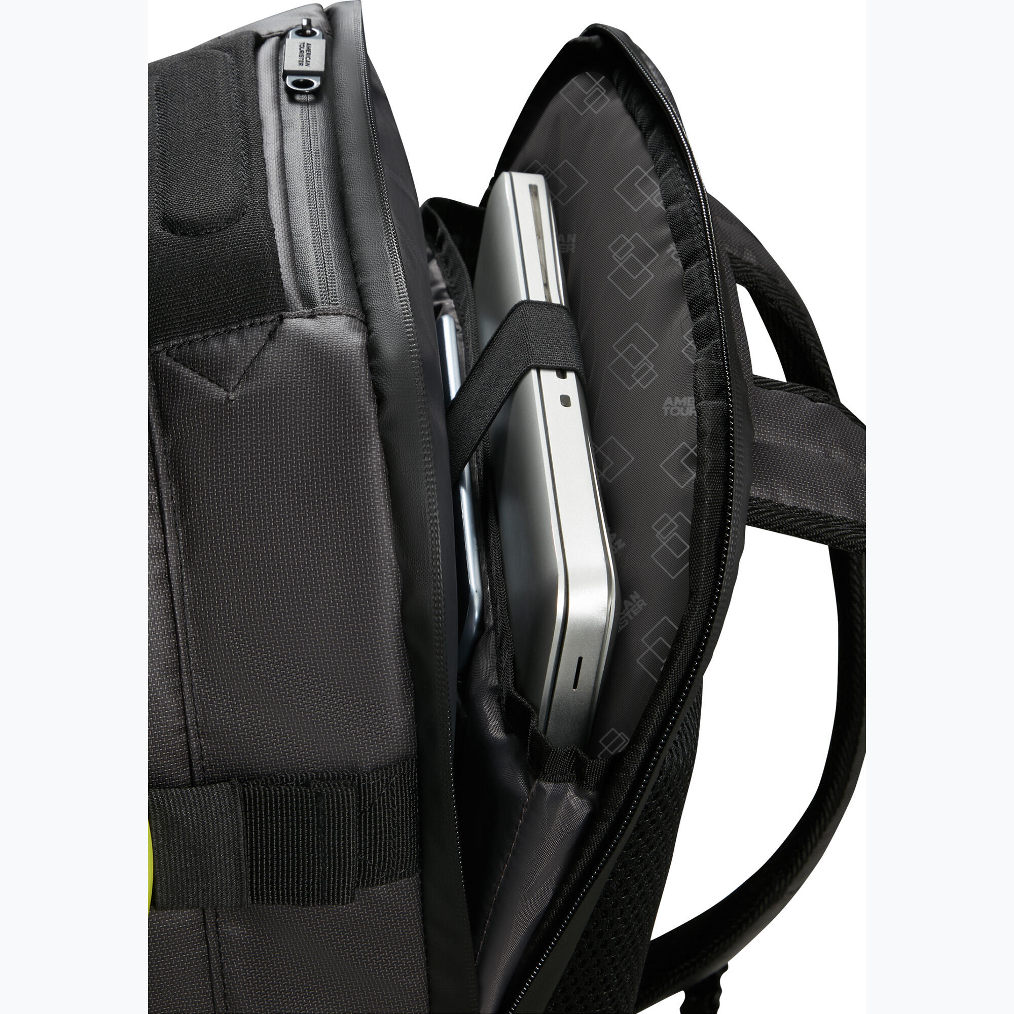 Plecak miejski American Tourister Urban Track Laptop BP Coated 156" 6/7
