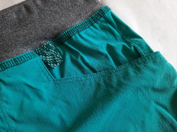 Entre Particuliers - Short de trekking 10 ans 2/4