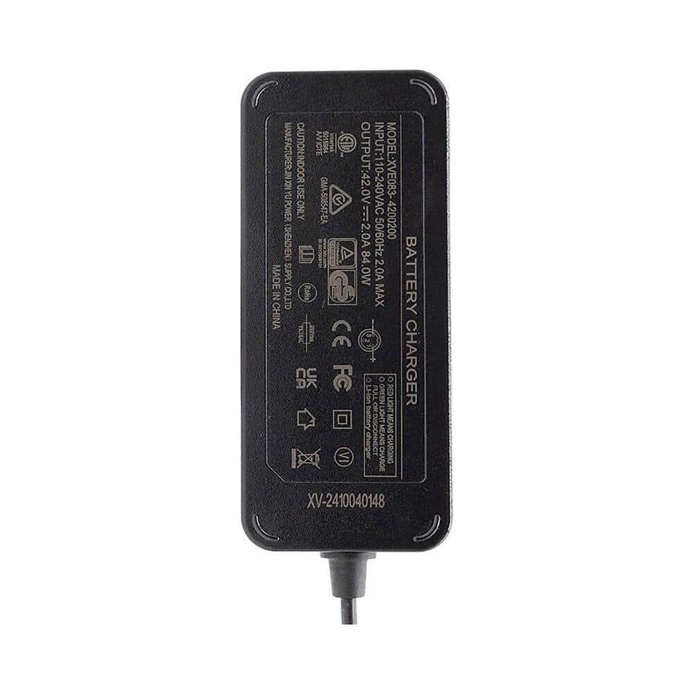 Cargador 36V 2A con Conector GX16 para Patinete Eléctrico 3/3