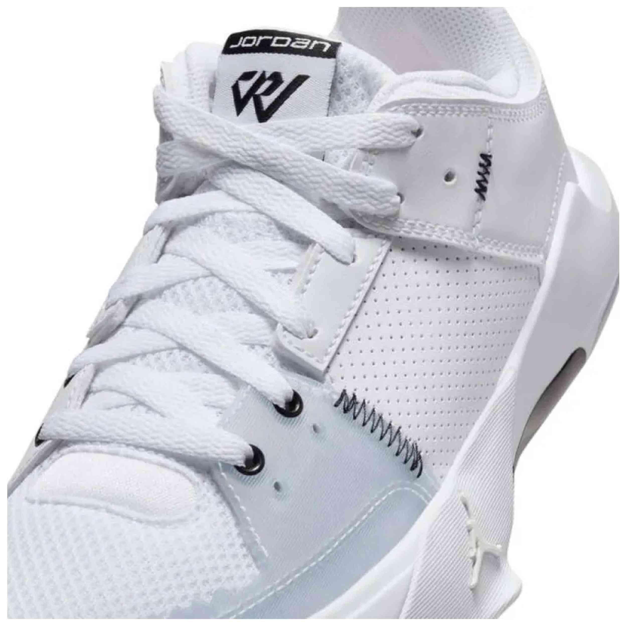 Baskets Jordan modèle FD2338 100 pour femmes 2/5