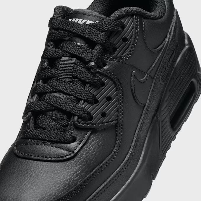 NIKE picture