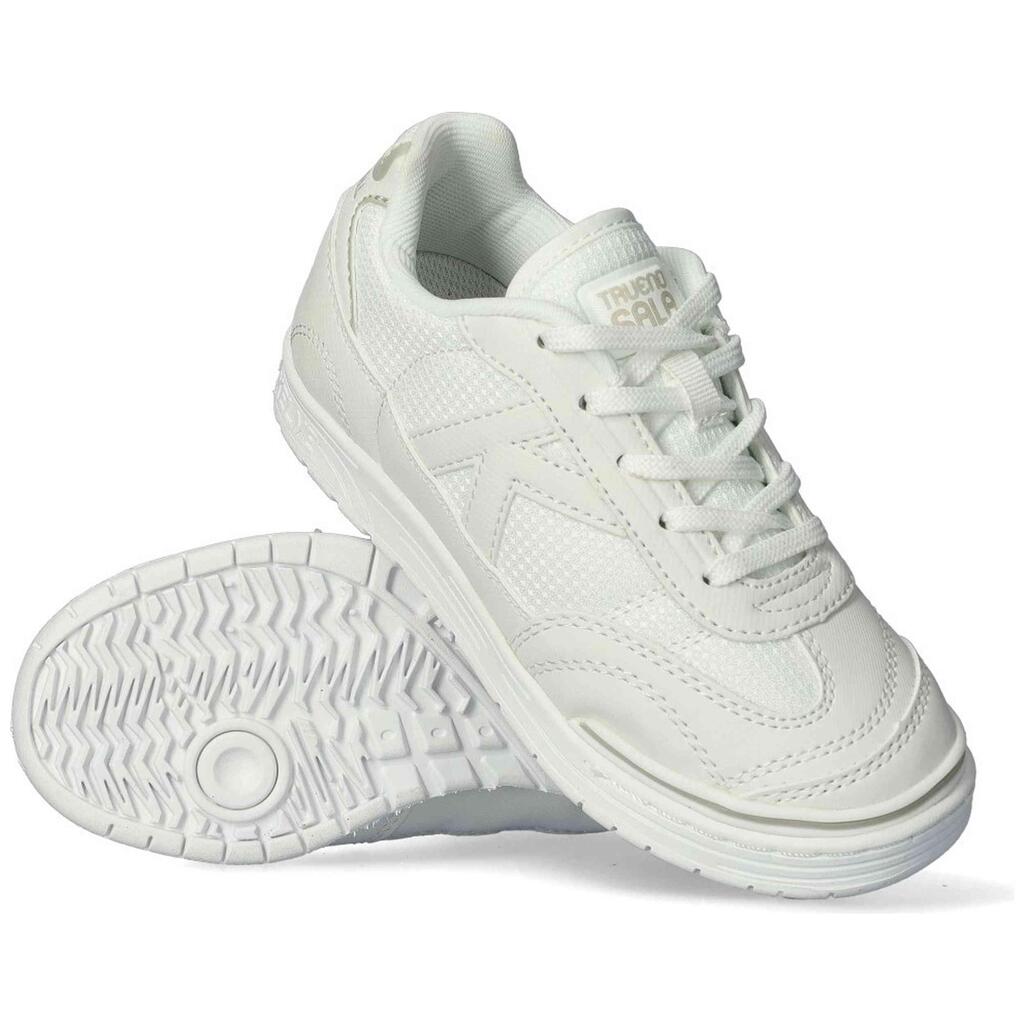 Sneakers Kelme model 55449-9100 for children