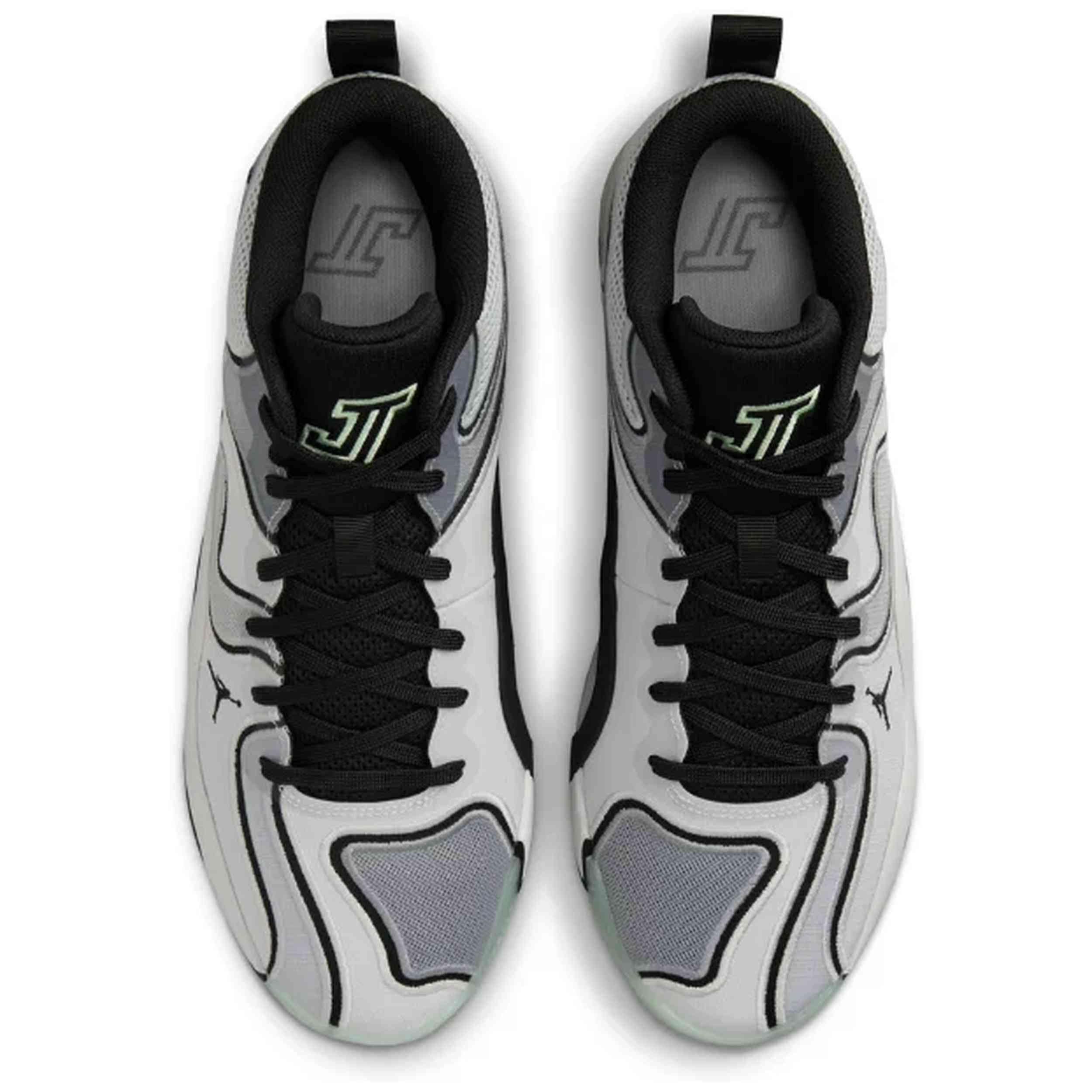 Sapatilhas Jordan modelo FZ6598-001 para homem 4/5