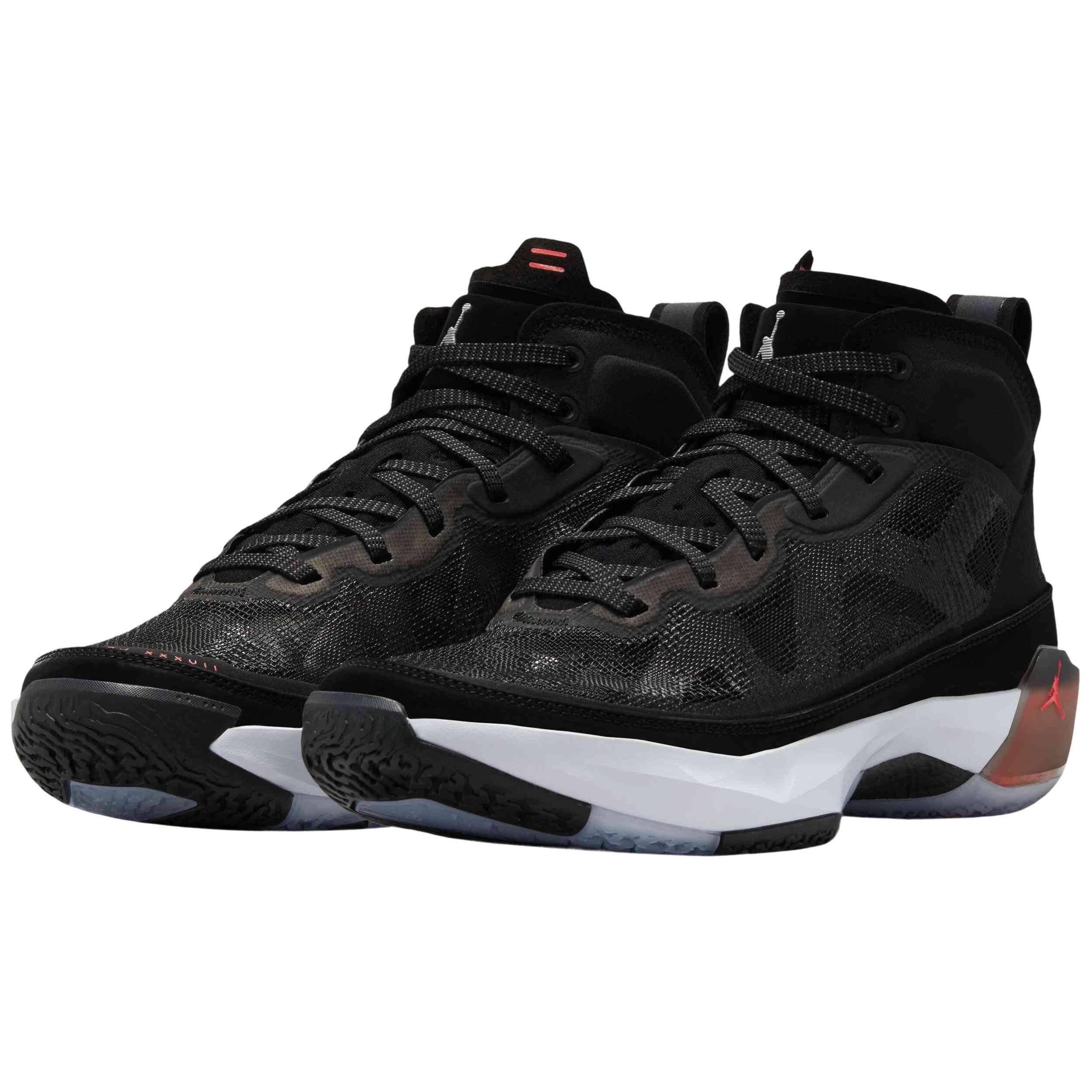 Scarpe da basket Jordan modello DD6958-091 per uomini 5/5