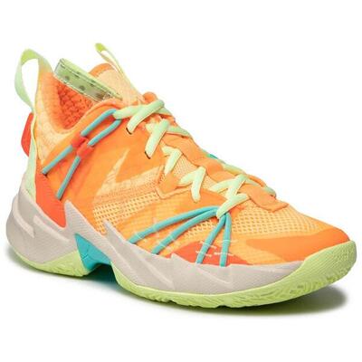 Basketbalschoenen jordan model cn8107-800 voor jongens