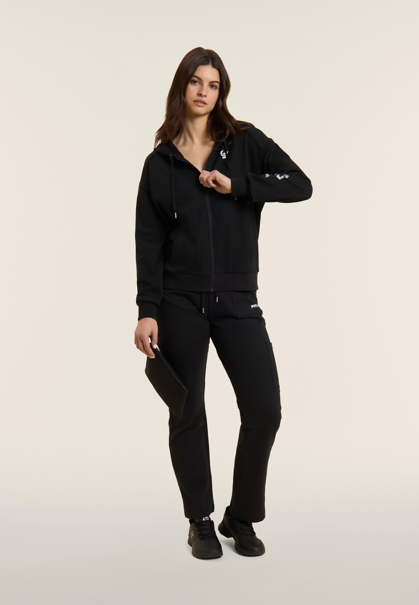 Sudadera con cremallera y capucha y logotipo perlado en la manga 5/5