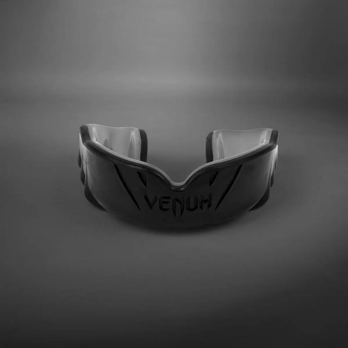 VENUM picture