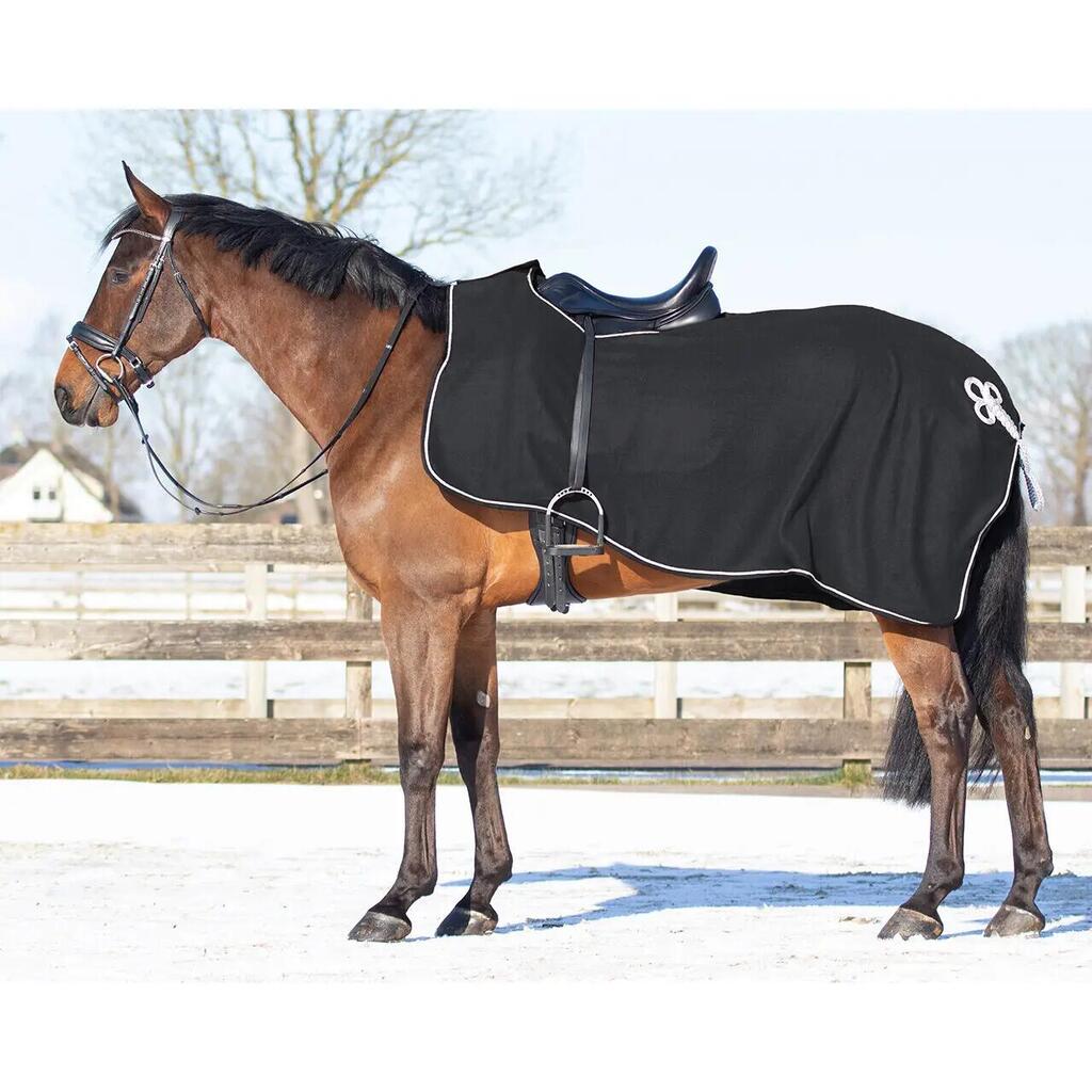 Fleece horse rugs QHP Ornament