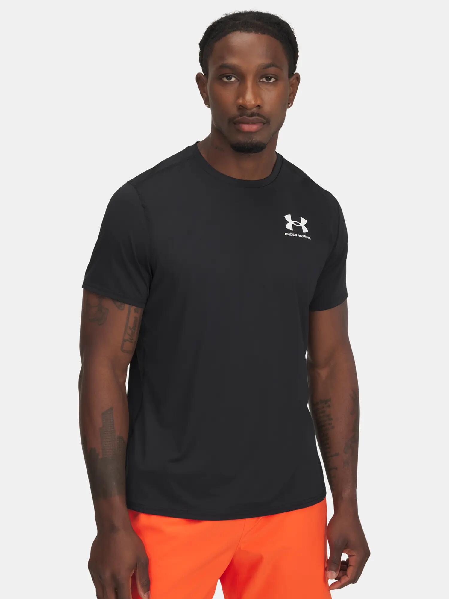 UNDER ARMOUR picture