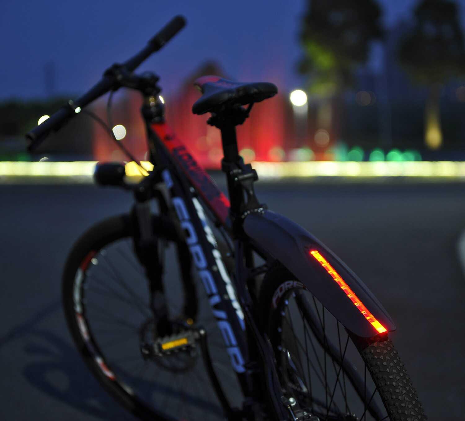 Błotnik rowerowy Profex 24-29" z panelem LED, tylny 2/7