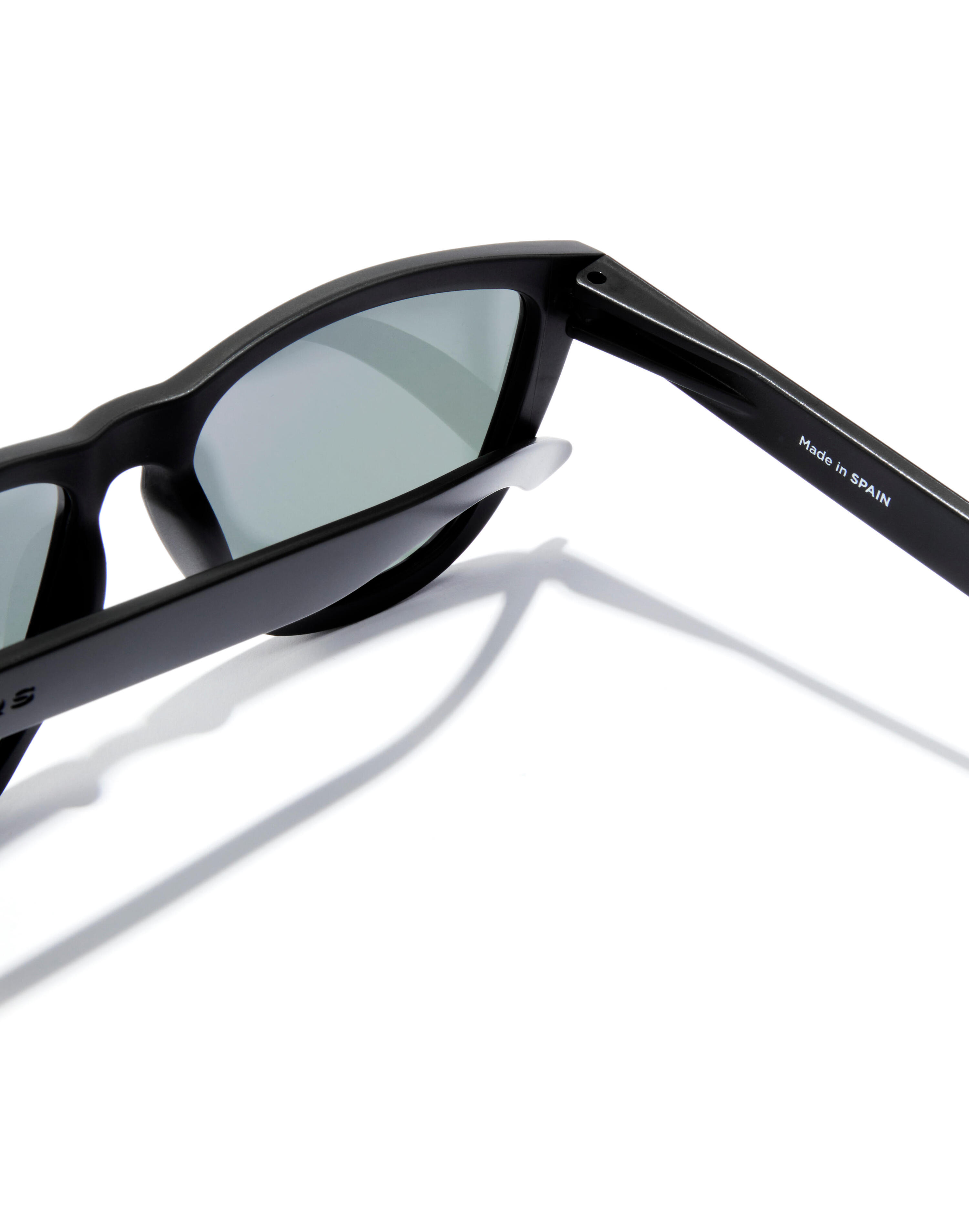 HAWKERS - Sonnenbrillen für Herren und Damen - ONE RAW  POLARIZED BLACK JOKER 5/6