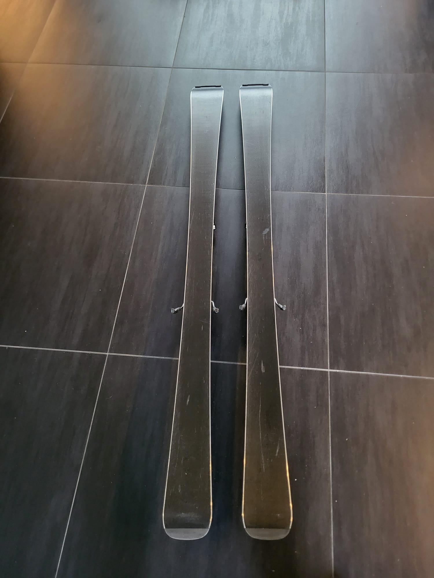 Entre Particuliers - Skis Elan Black Magic 152 2/2