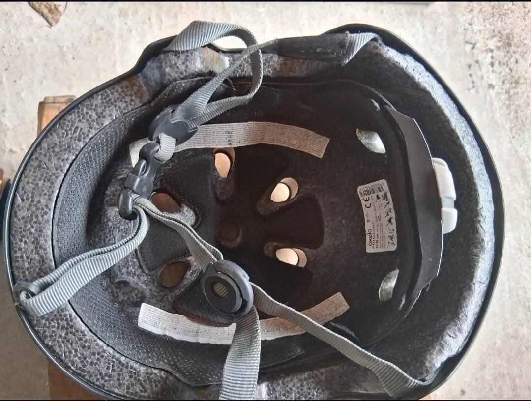 Entre Particuliers - Casque roller - 55-58cm 4/4