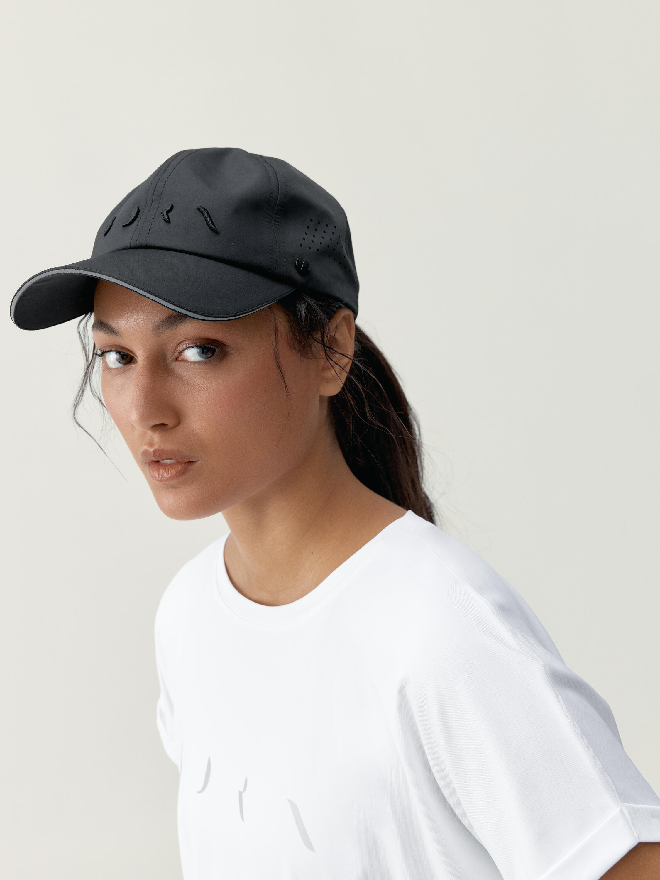 T-Shirt de sport Performance manches courtes AZAMI 4/7
