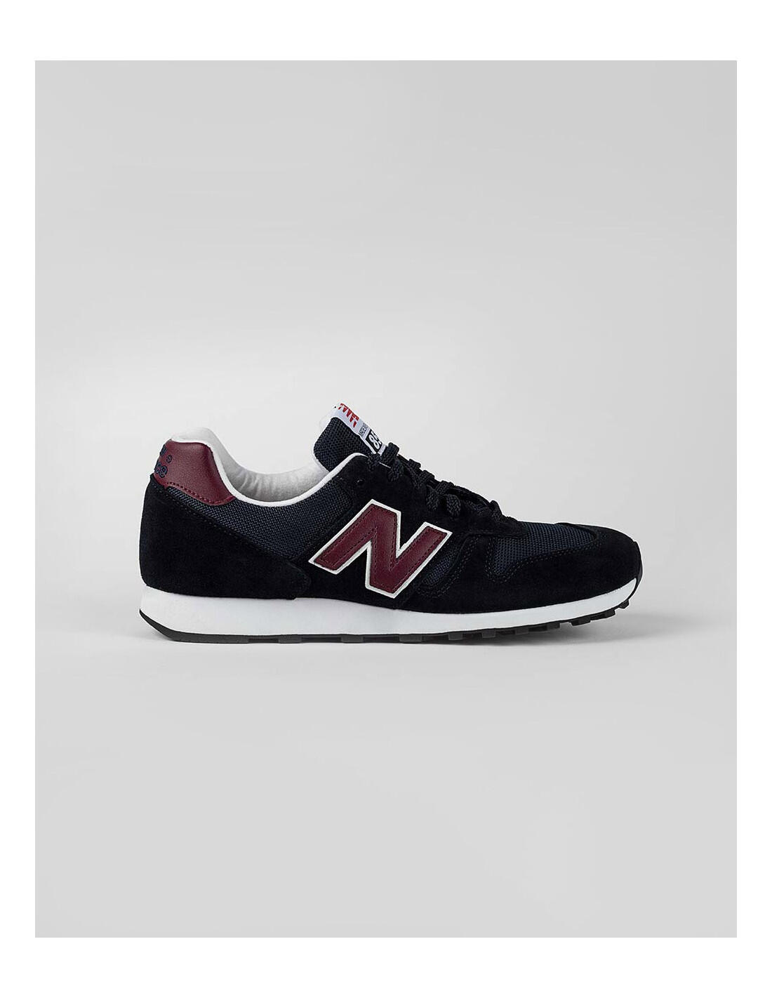 NEW BALANCE picture