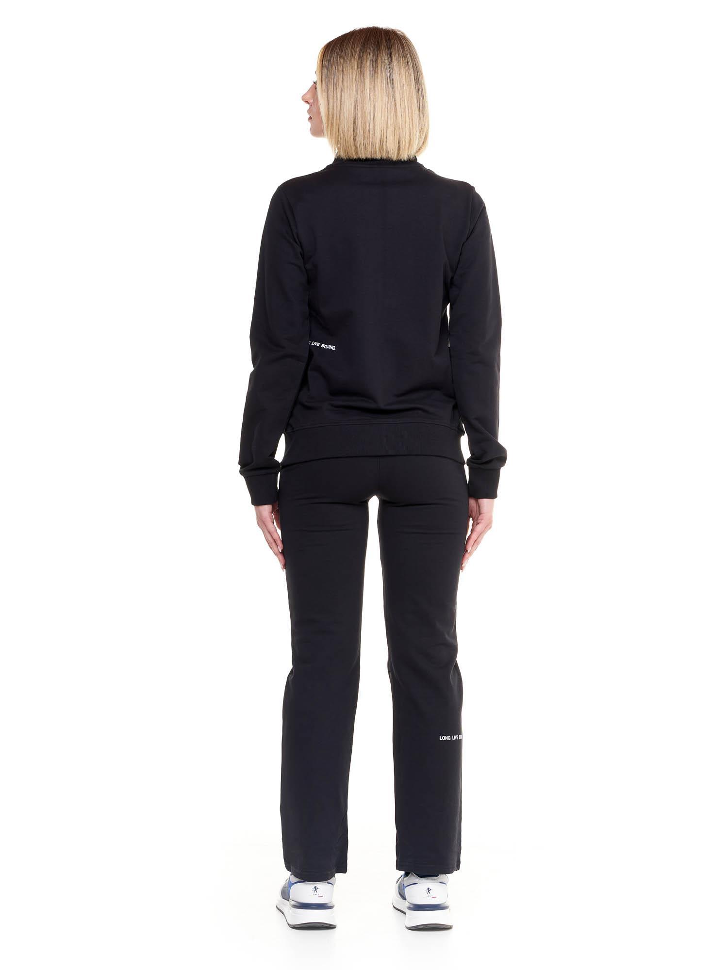 Dames trainingspak met hoge hals en ritssluiting uit de Only One-collectie. 4/8