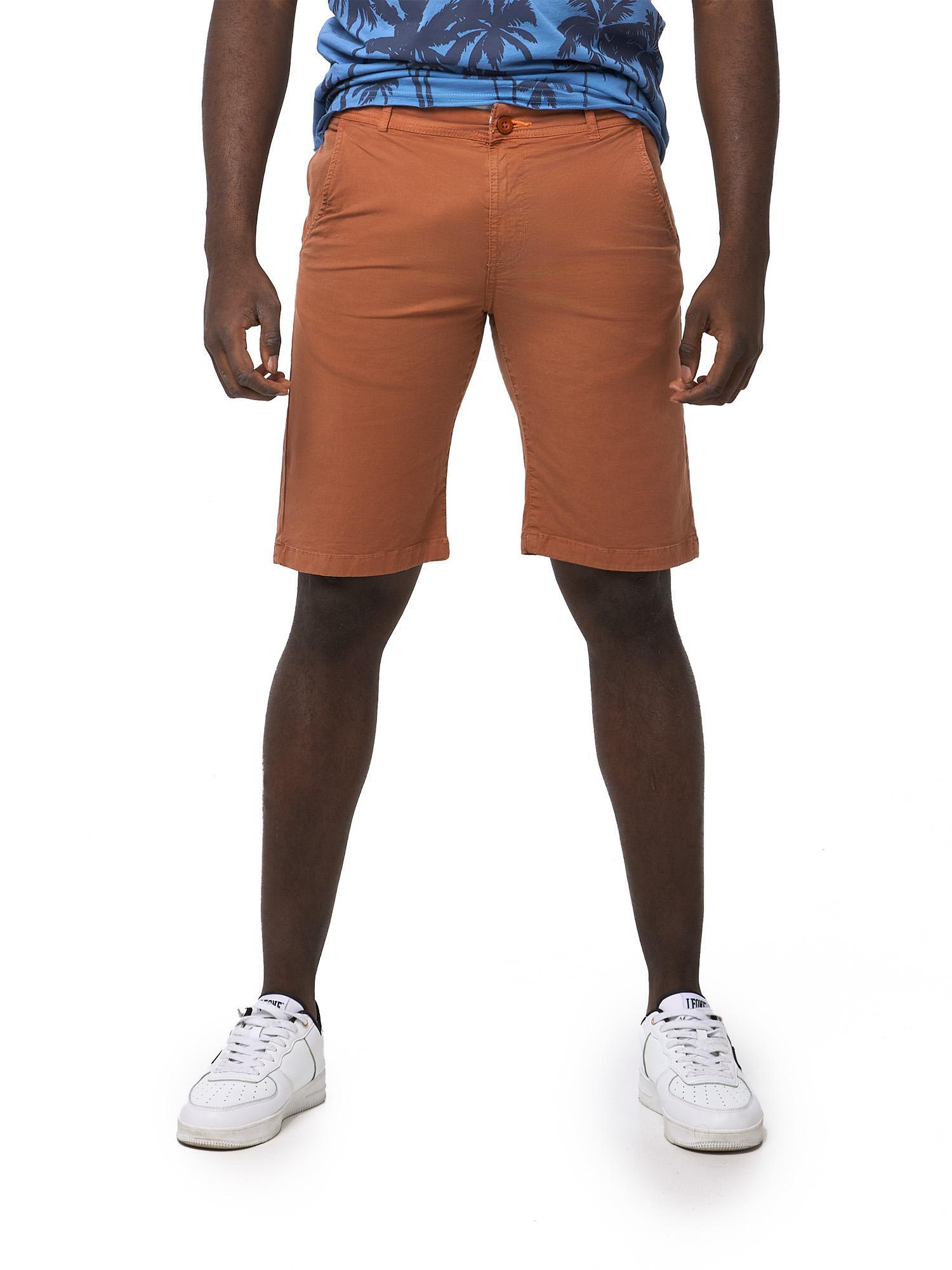 beige / marrón arcilla