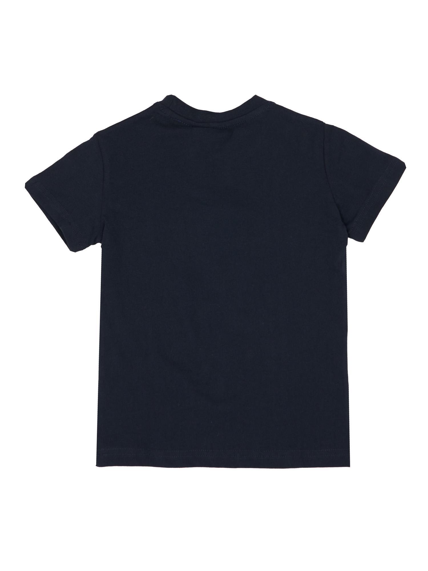 Camiseta deportiva para niños. 2/7