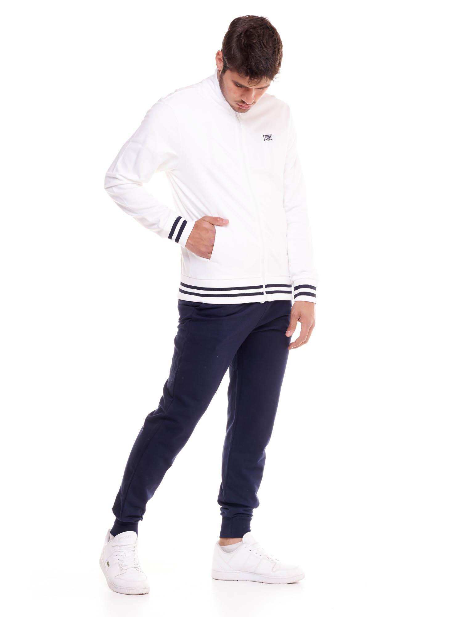 Conjunto de treino masculino Welcome Back com gola alta e fecho de correr. 3/8