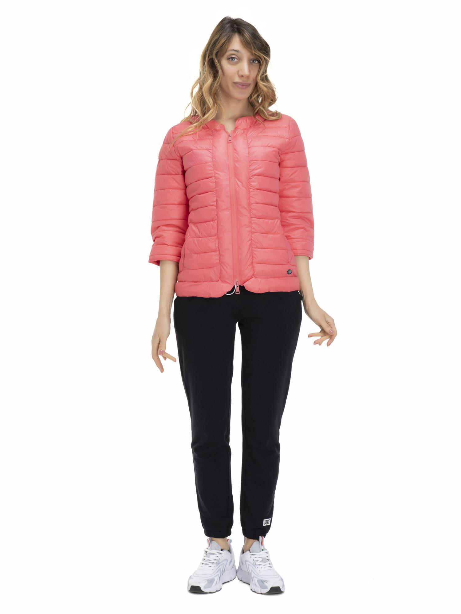Chaqueta básica de mujer. 2/5