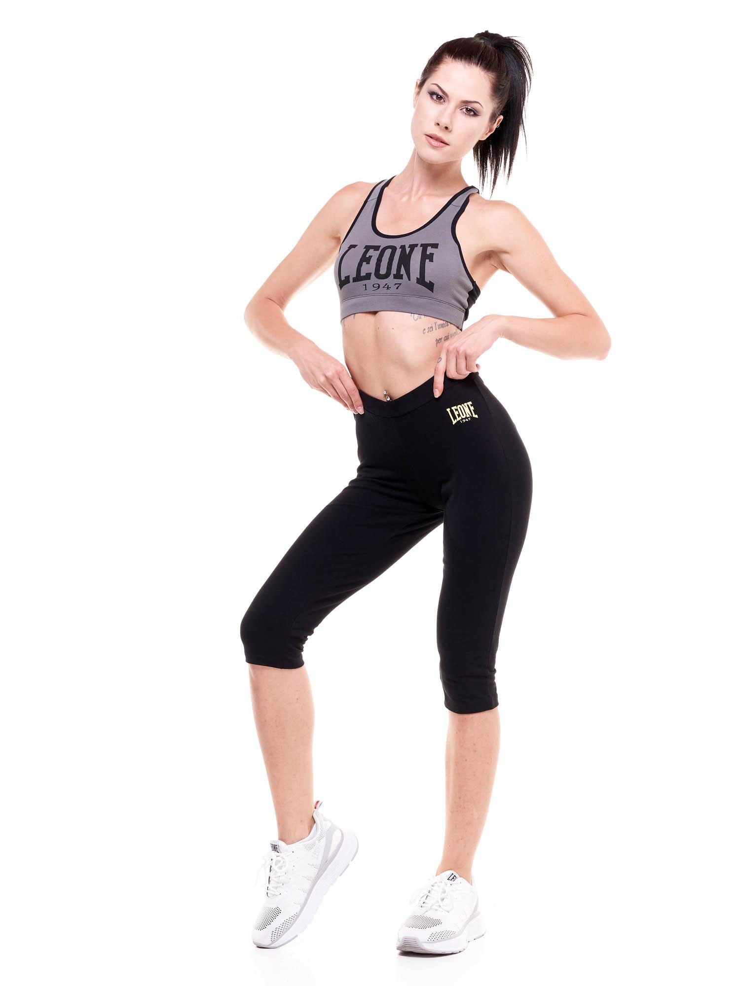 Top básico de mujer con logo grande 2/8